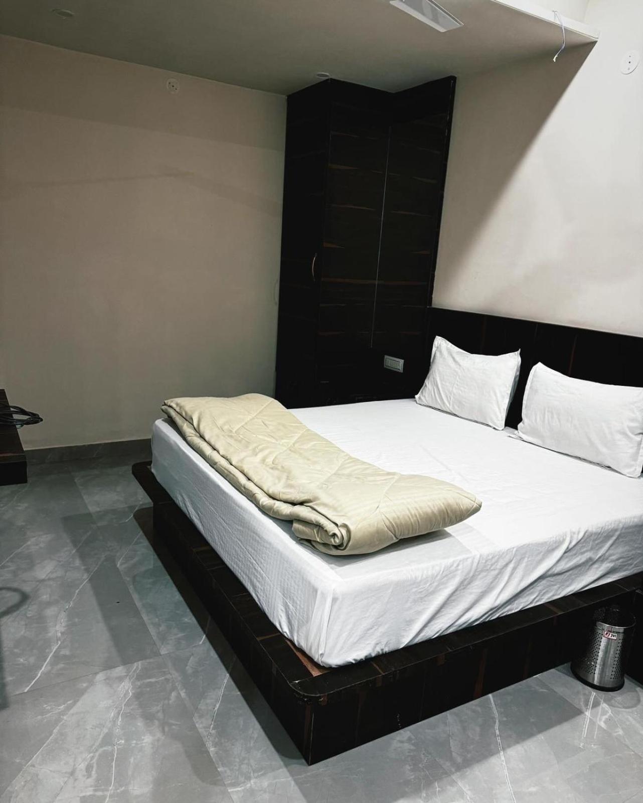 Hotel Karma Jaipur Dış mekan fotoğraf